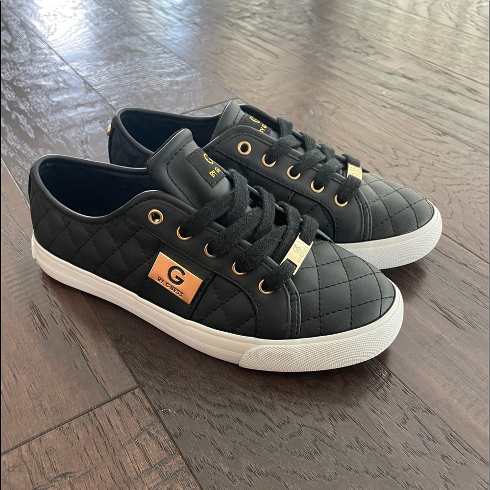 Black Guess Sneakers